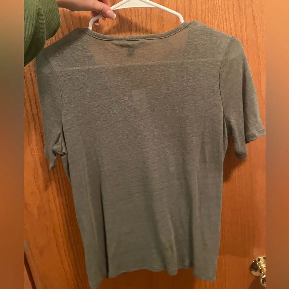 Banana Republic shirts, size XS - Picture 2 of 6